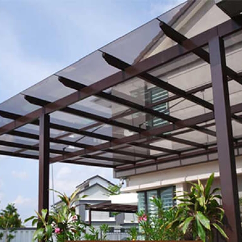 Làm kính trên mái thì nên dùng loại nào?