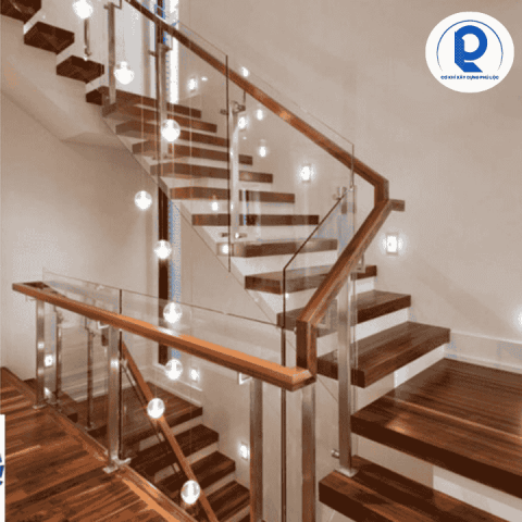 NHỮNG MẪU CẦU THANG KÍNH ĐƯỢC ƯU CHUỘNG NHẤT HIỆN NAY