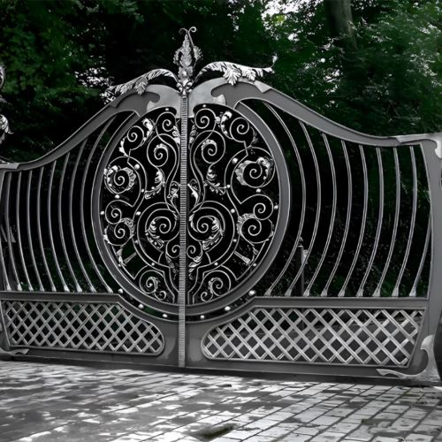                                                  Cửa sắt                                              