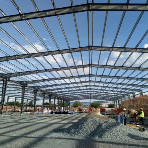                                                  Nhà thép tiền chế                                              